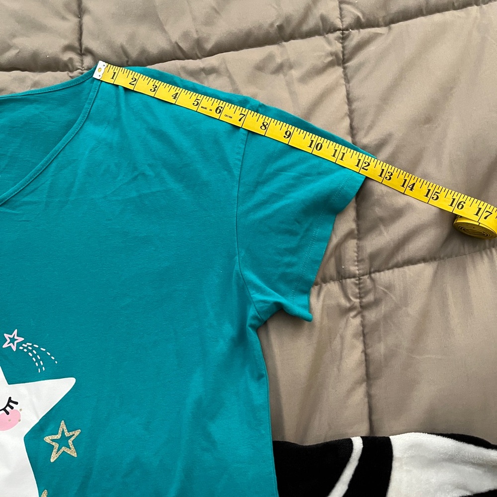 Woman’s long nightshirt - Picture 10 of 10